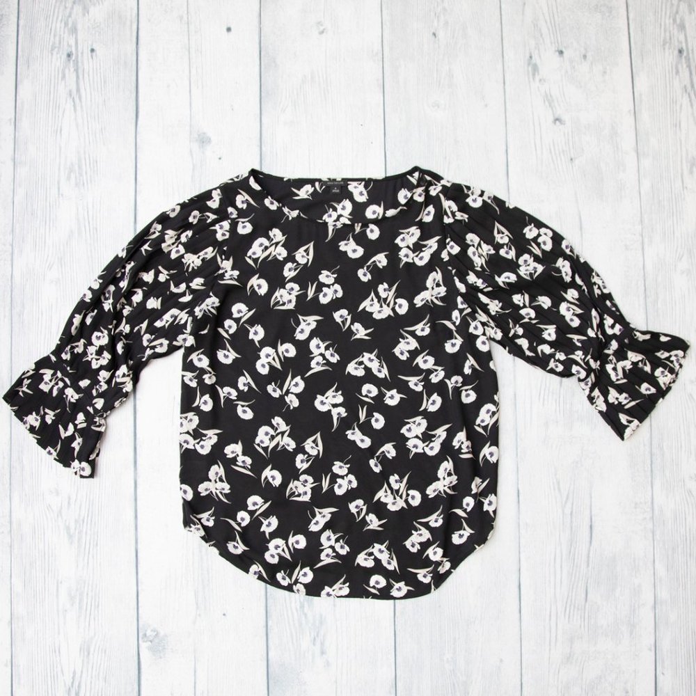 Ann Taylor 3/4 Sleeve Floral Blouse, Size Medium